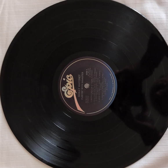 Vintage MOLLY HATCHET Flirtin' With Disaster Vinyl LP Record Album - Picture 5 of 8